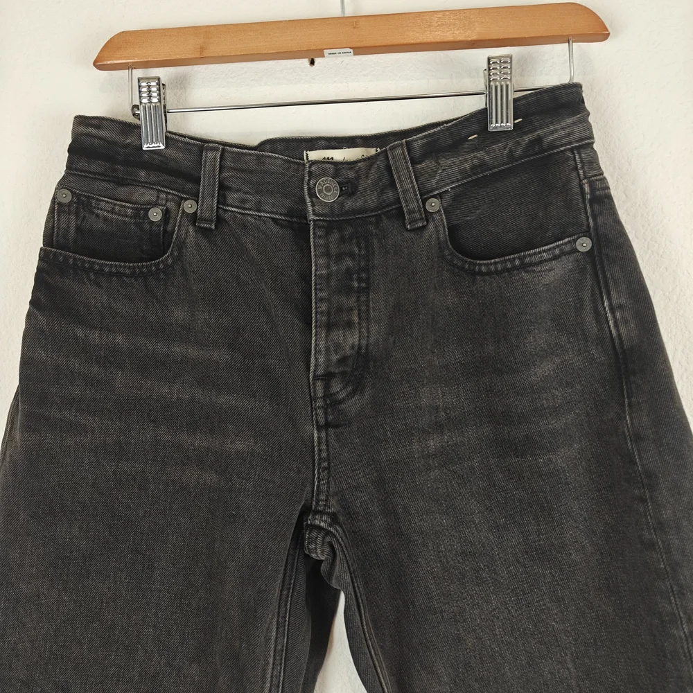 Madewell Darted Barrel Leg Jeans Olenda Wash Petite 24P | High Rise Black Denim - Picture 8 of 16
